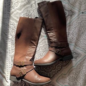 Stretch-Back Riding Boots